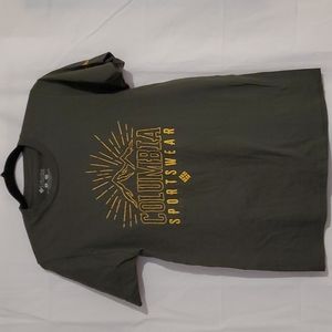 Columbia T-shirt